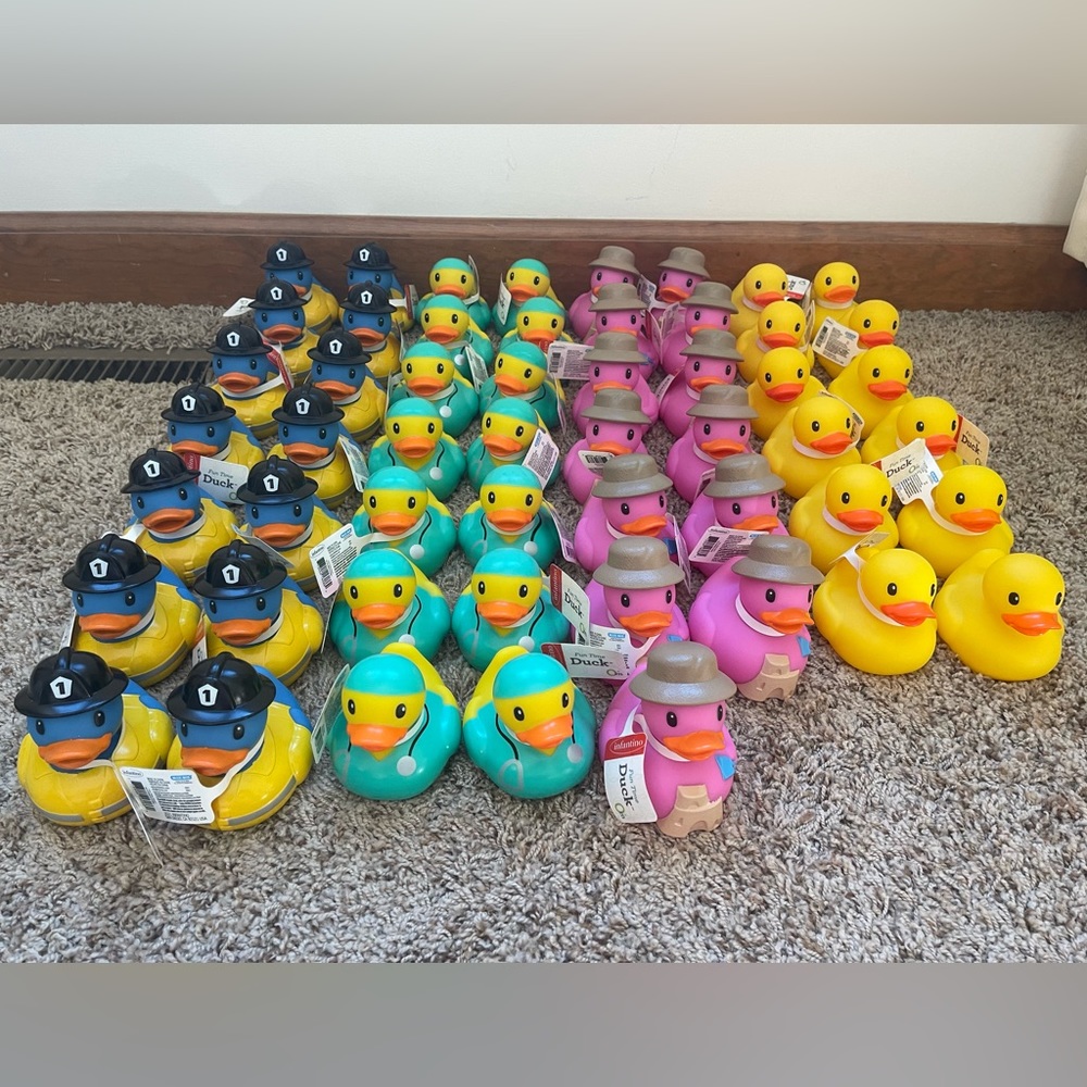 NWT SET WITH 53 Mixed Infantino Fun Time Rubber Ducks